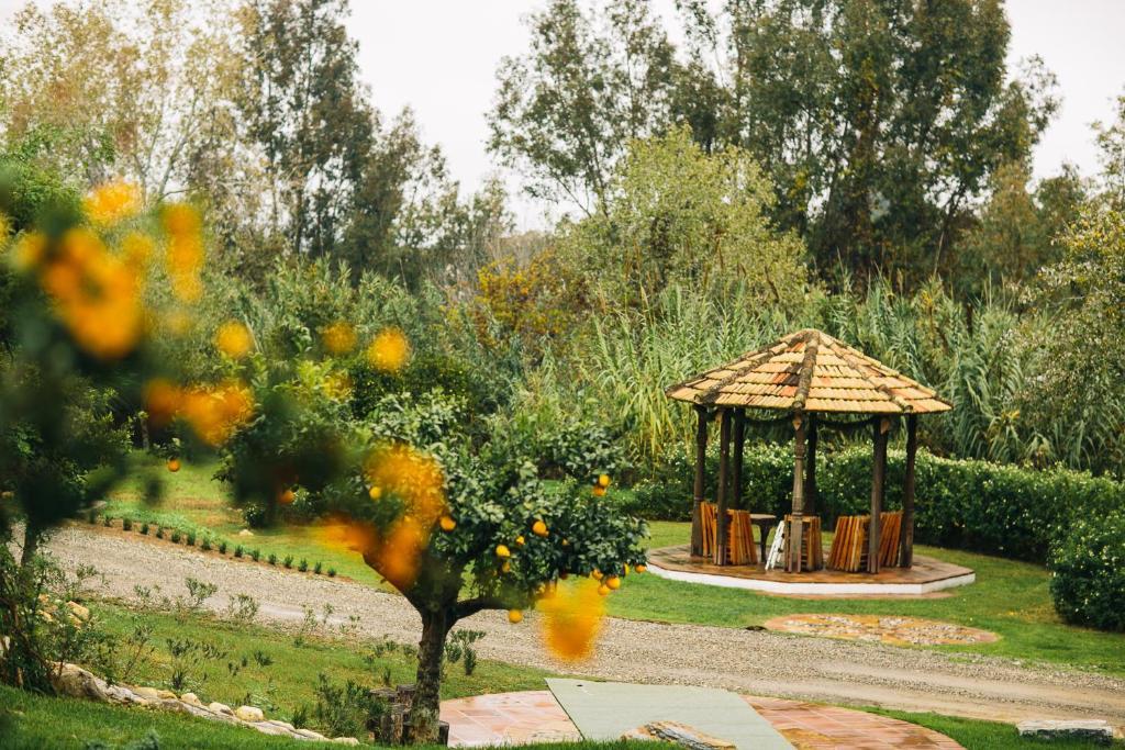 アラウリン・デ・ラ・トレ Rancho Del Ingles Bed & Breakfast エクステリア 写真